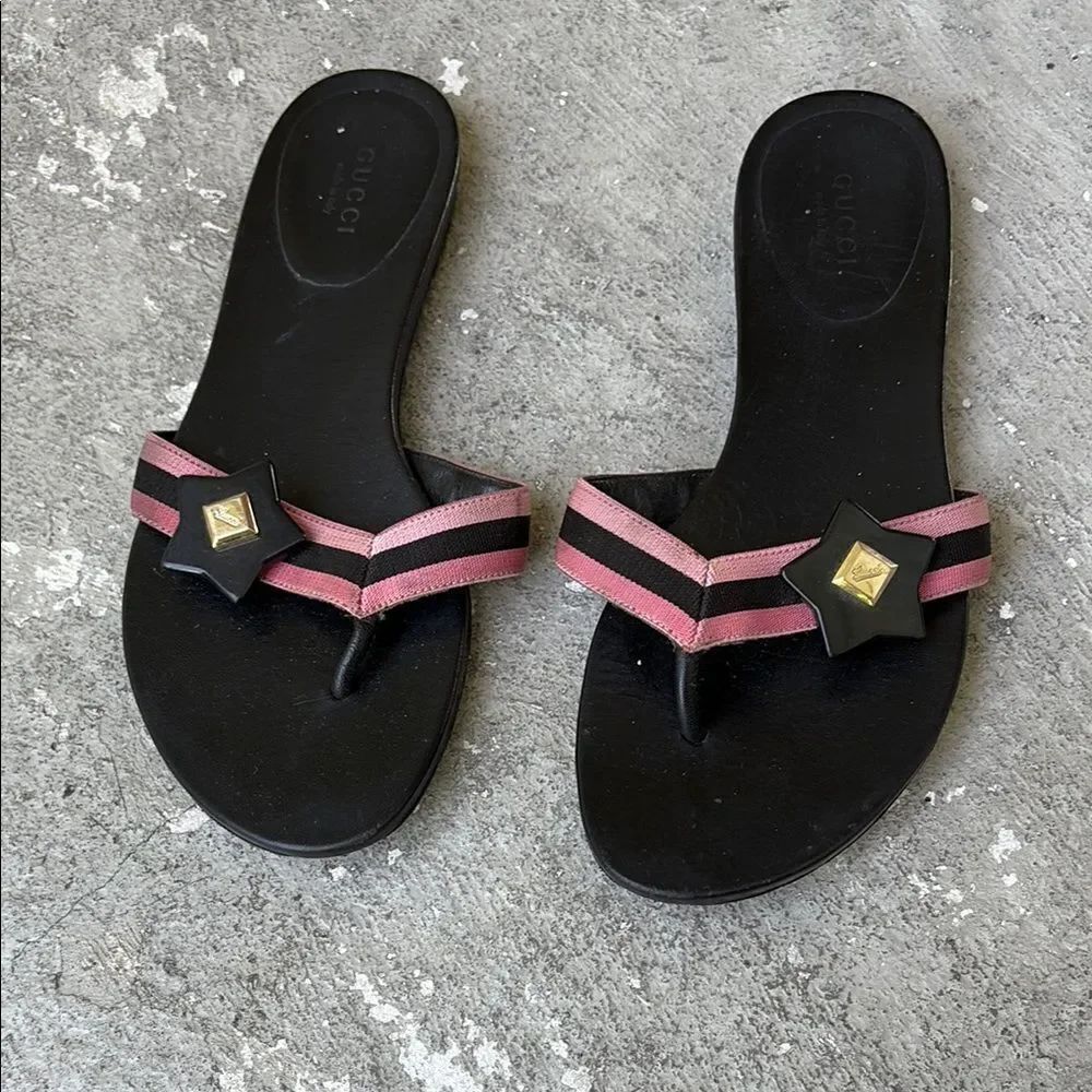 Gucci thong leather sandals